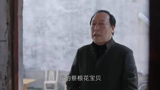 丧偶式育儿：懦弱的爸爸背后站着强势的妈妈