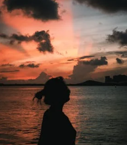 几句话为啥能让人瞬间泪崩?